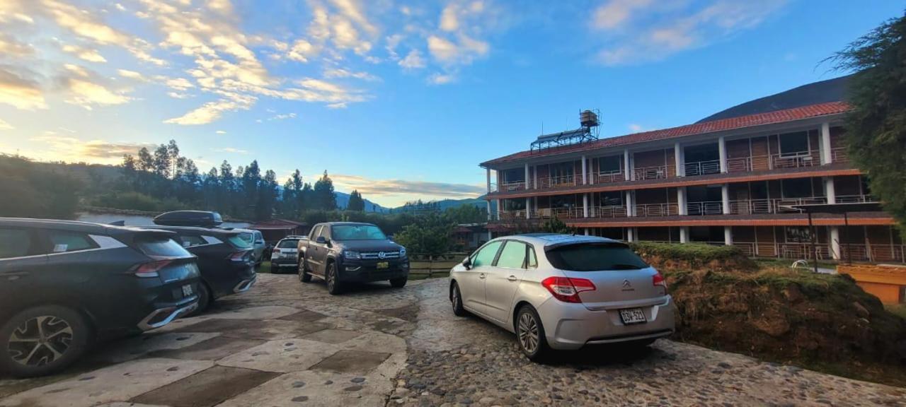 Runaway Eco Hotel Каруас Экстерьер фото