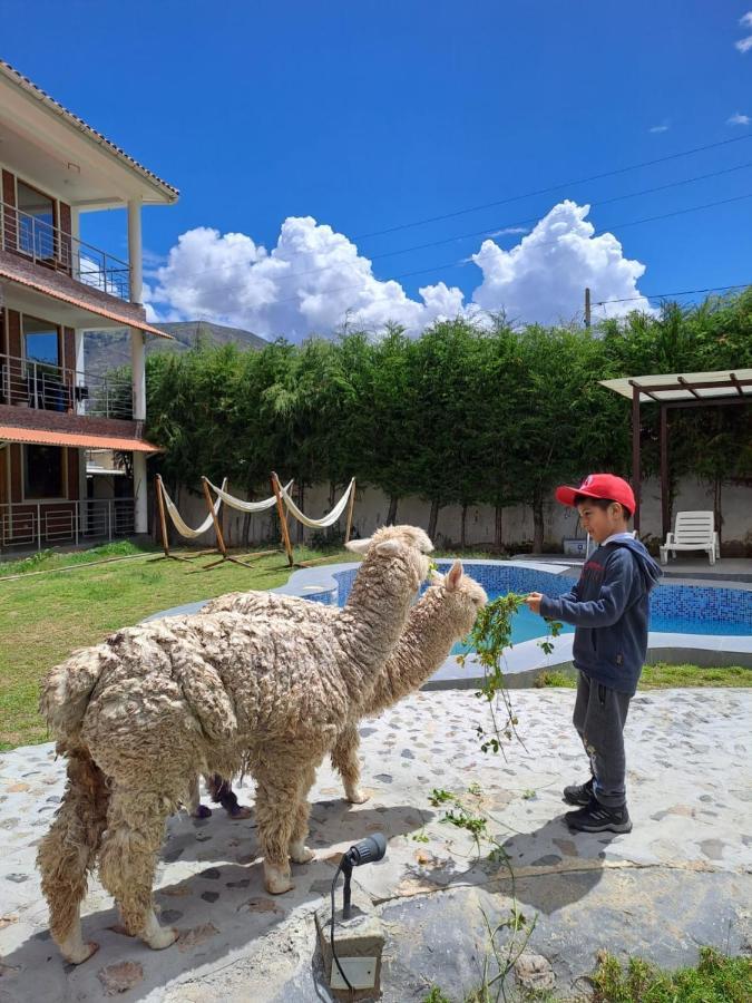 Runaway Eco Hotel Каруас Экстерьер фото