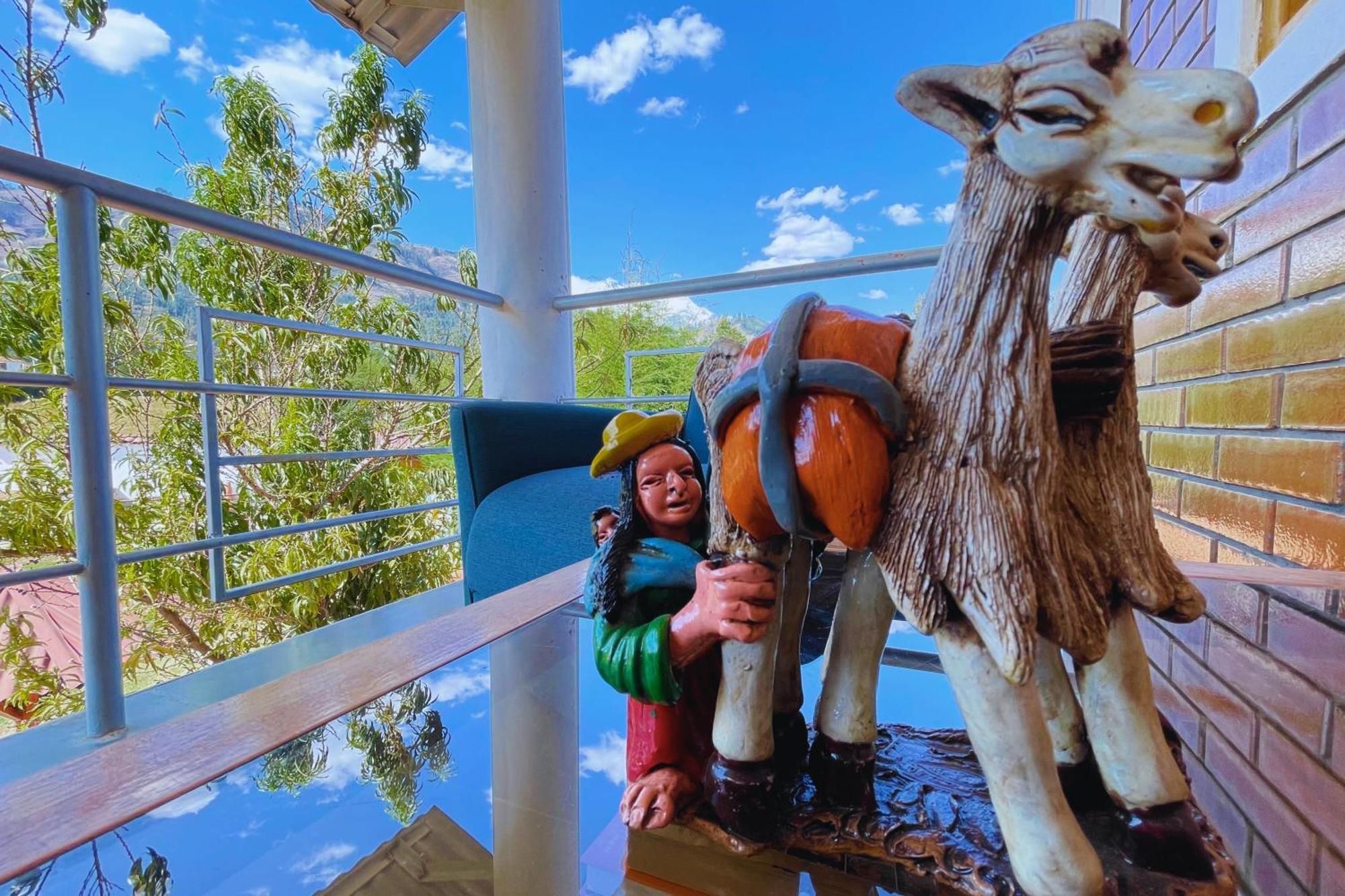 Runaway Eco Hotel Каруас Экстерьер фото