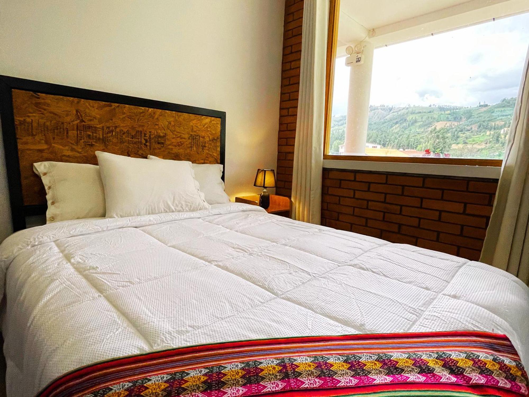 Runaway Eco Hotel Каруас Экстерьер фото